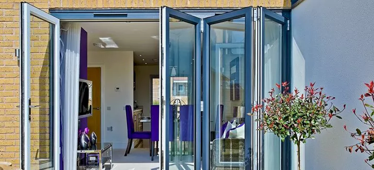 Bifold Door Repairs Near Me in Sarasota Springs, FL
