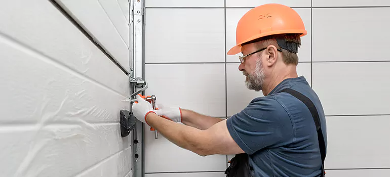 Commercial Garage Door Repair in Sarasota Springs, FL