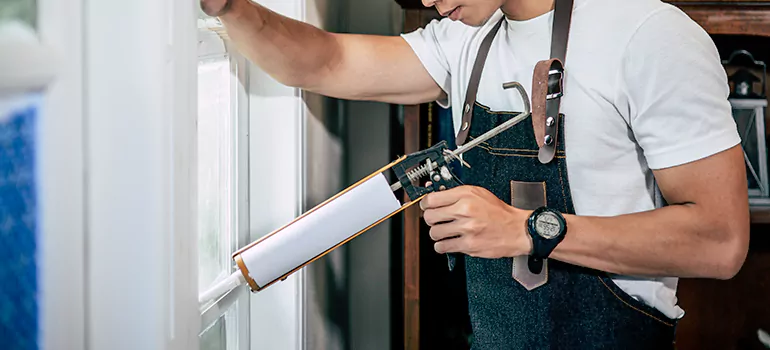 Window Caulking Contractor in Sarasota Springs, FL